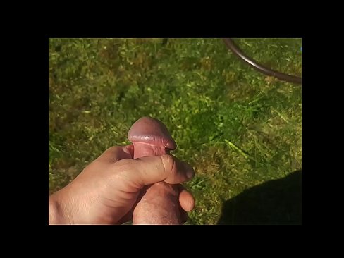 ❤️ Une chaudasse se fait baiser la chatte rose et jouit avec une giclée dans un jardin d'été... ❤️❌ Porno russe at porn fr.stroybassein.ru ﹏