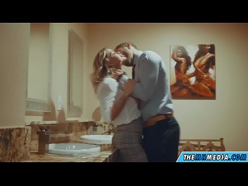 ❤️ Quand une blonde plantureuse vous séduit dans des toilettes publiques. ❤️❌ Porno russe at porn fr.stroybassein.ru ﹏